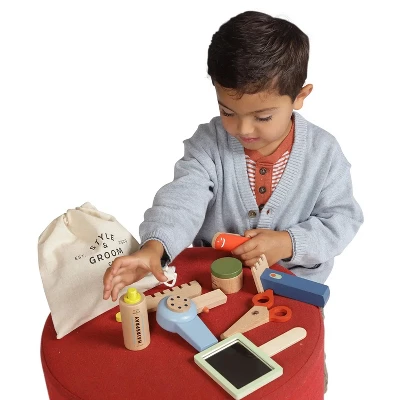 Manhattan Toy Style & Groom 9 Piece Wooden Toddler & Kids Pretend Play Hair Styling & Grooming Kit 7 Manhattan Toy Style & Groom 9 Piece Wooden Toddler & Kids Pretend Play Hair Styling & Grooming Kit - Image 5