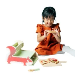 Manhattan Toy Nutty Squirrel Pizzeria Toddler & Kids Pretend Play Cooking Toy Set -The Manhattan Toy Company GUEST b2e7601d a86d 48db b367 619f843d58c2